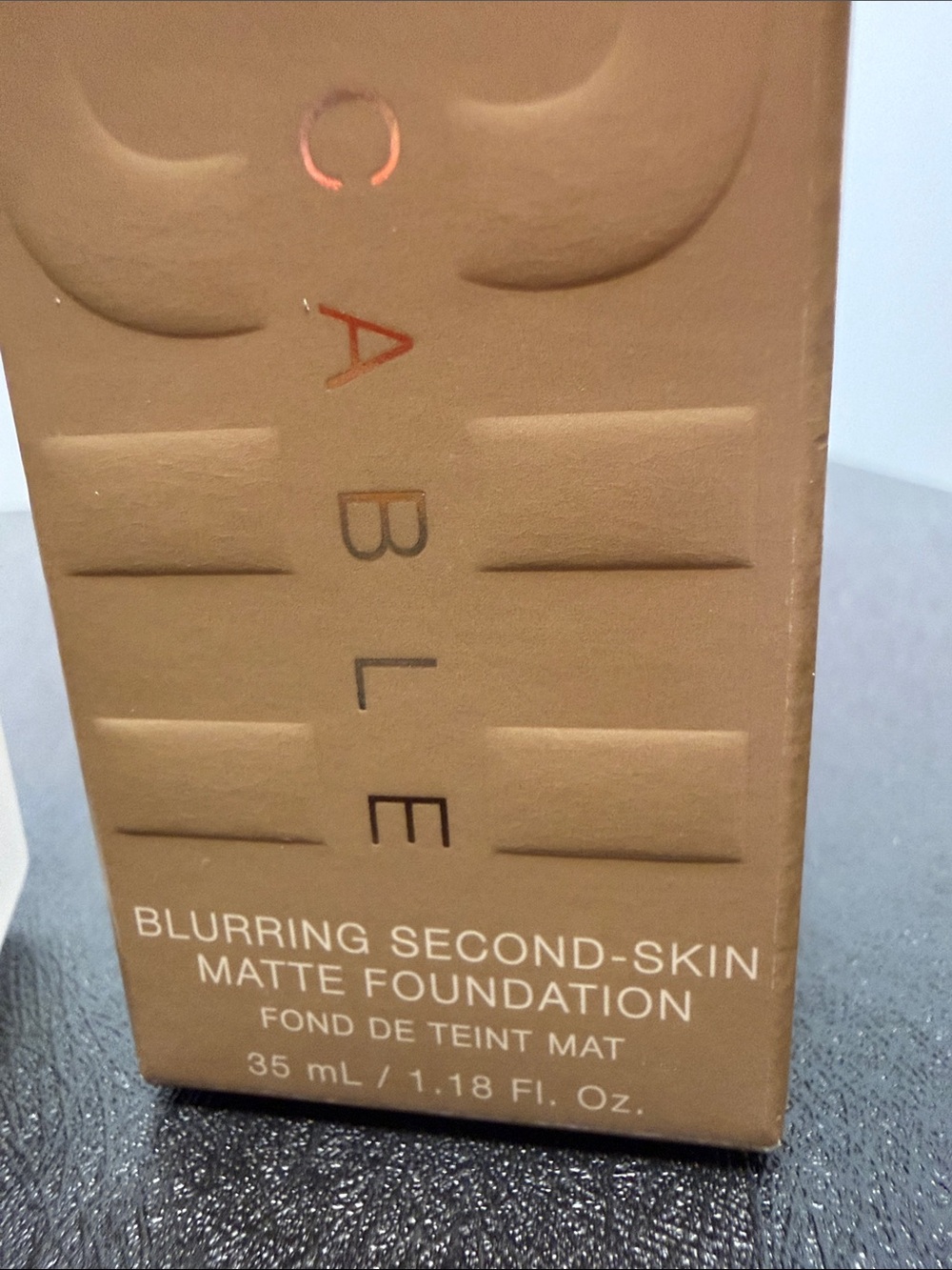 Anastasia Beverly Hills Impeccable Foundation 2W Warm Tan - Picture 2 of 4